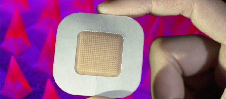 “Smart” insulin patch the size of a coin controls the level of sugar in the blood